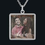 "Momentos preciados" Personalizado Foto Collar<br><div class="desc">Hagan que su día sea inolvidable con el collar de la Personalizado Photo Square "Momentos apreciados". Esta hermosa pieza es más que sólo joyería; es una ficha de tus recuerdos compartidos. Personalízalo con tu foto favorita juntos, capturando un momento en el que ella puede estar cerca de su corazón. El...</div>