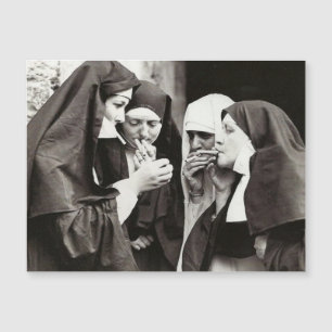 Monjas Fumando Foto Antigua
