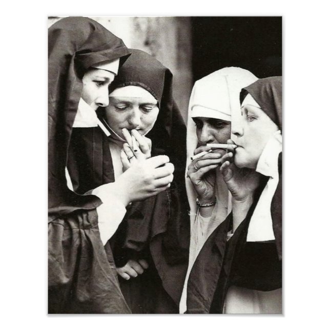 Monjas fumando fotografía vintage (Frente)