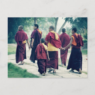 Monjes en la postal de Sarnath