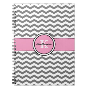 Monograma Chevron gris y cuaderno espiral rosado