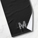 Monograma de nombre negro elegante personalizado<br><div class="desc">Personalizado Personalizado Crea Tu Propia Toalla De Banda Monograma De Nombre Inicial En Blanco Y Negro. Añada un toque de elegancia a su cuarto de baño con esta elegante toalla monogramada de mano, diseñada con un estilo triple para un aspecto cuidado y refinado. Presenta una inicial gris y negrita, emparejada...</div>