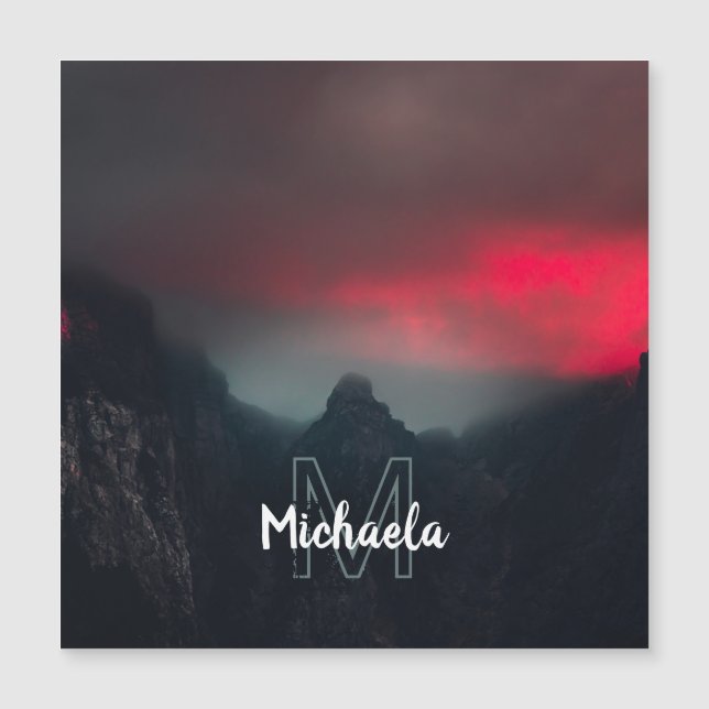 Monograma de nubes, niebla y montañas quemadas (Anverso)