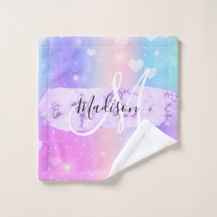 Monograma del corazón del arcoiris de Unicornio de