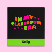 Monograma En El Binder Escolar De Mi Aula