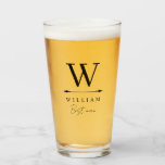 Monograma limpio y sin tiempo Monograma Mejor Vidr<br><div class="desc">Vidrio de cerveza monogramado para tu mejor hombre con su nombre inicial en un diseño simple y minimalista y su rol en la fiesta de bodas en un guión informal.</div>