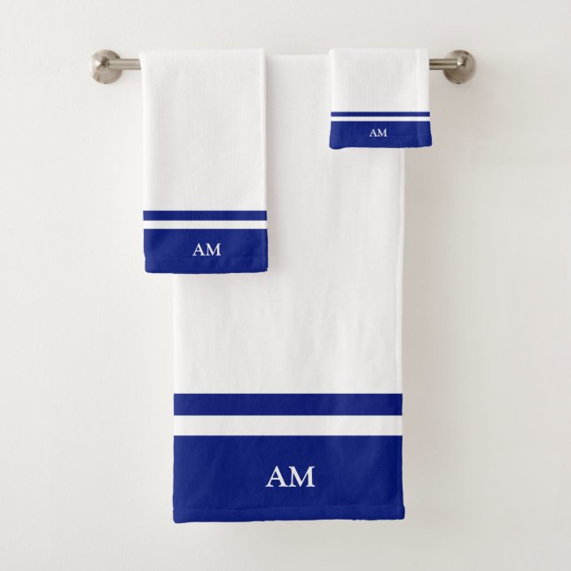 Monograma moderno sobre azul y blanco (In situ)