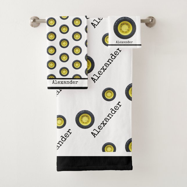 Monograma Naranja de baloncesto en White Bath Towe (In situ)