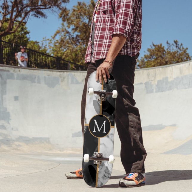 Monograma Skateboard - Mármol blanco negro (Exterior 2)