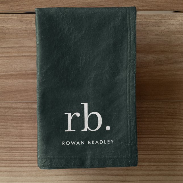 Monograma Verde Oscuro Estilo Minimalista moderno (Stylish dark green custom monogram towels, for business or personal use.)