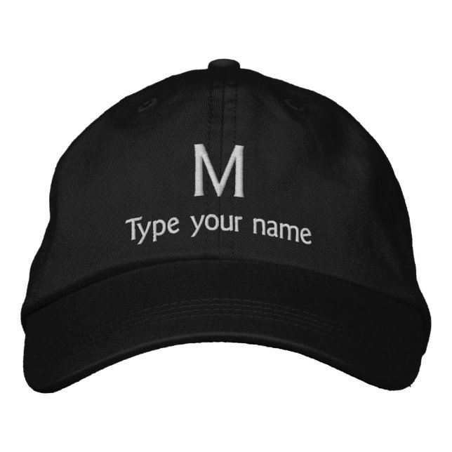 Monograma y nombre bordados en Gorra negro (Anverso)