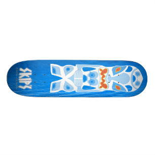 Monopatín 00 de la parrilla de Tiki del salto