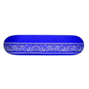 Monopatín azul de Paisley favorable