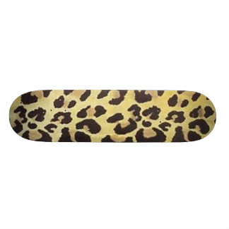 Monopatín del estampado leopardo
