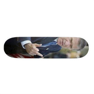 Monopatines del dedo medio de George Bush
