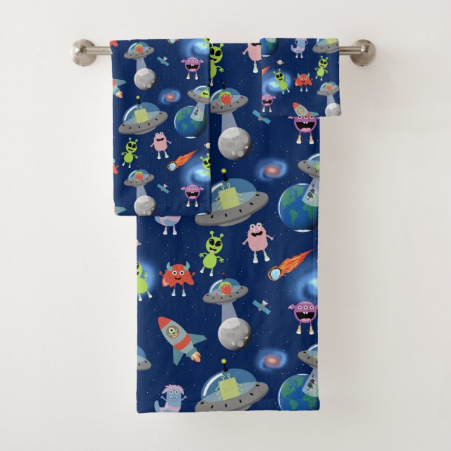 Monstruos alienígenas modernos lindos espacio niño (In situ)