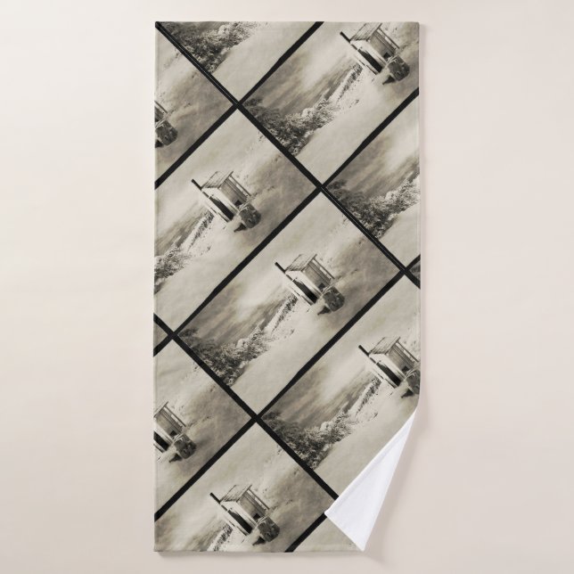 Montaña de Hagar de Outhouse (Toalla de baño)