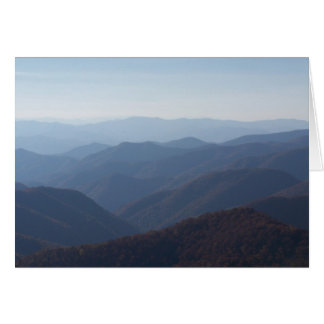 montañas de borde azul