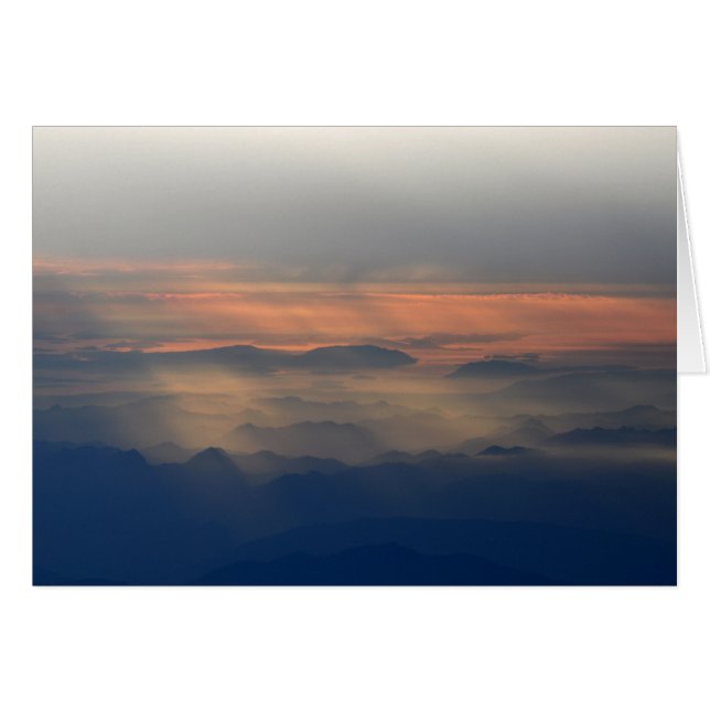 Montañas en cascada al atardecer (Anverso (Horizontal))