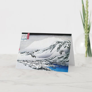 Montañas japonesas en la tarjeta de felicitación