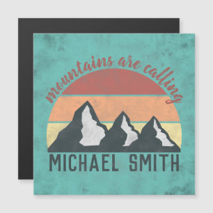 Montañas pastel vintage están llamando monograma