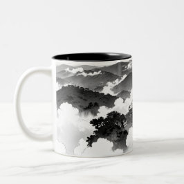 Montañas y jarra de tinta