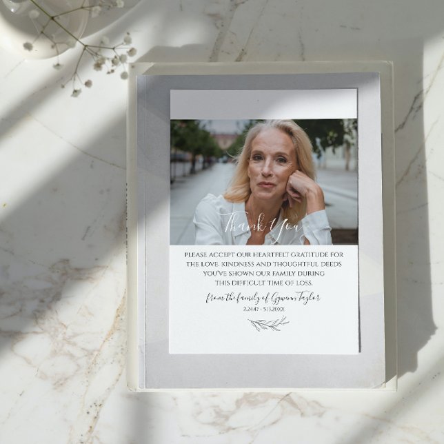 Monumento elegante | Tarjeta de agradecimiento por (Subido por el creador)