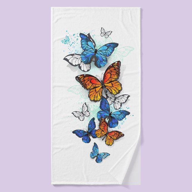 Morfo y monarca de las mariposas voladoras (Toalla de baño)