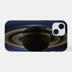 Mosaico del sistema de Saturno iluminado por detrá