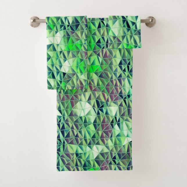 Mosaico en triángulos verdes con tonos degradados (In situ)