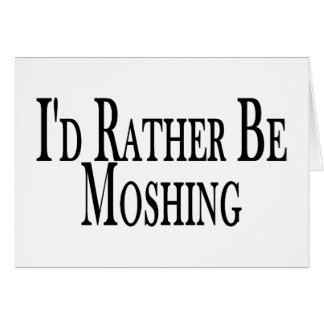 Moshing bastante