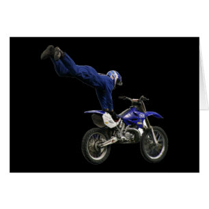 moto-cruz aérea en blanco #6