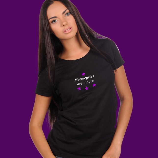 Motocicletas son camisetas mágicas para mujeres (Subido por el creador)