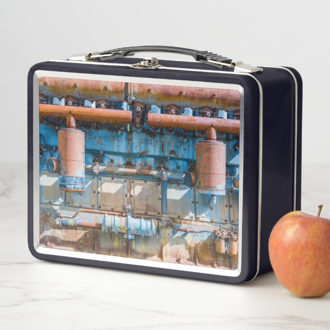 Motor diesel imperial del Atlas viejo y oxidado en (In situ)