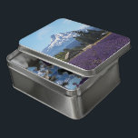 Mt Hood Lavender Fields Jigsaw Puzzle<br><div class="desc">Campos de lavanda en el río Hood,  Oregón con Mt Hood en el fondo. Foto © 2020 Alyssa Ernst</div>