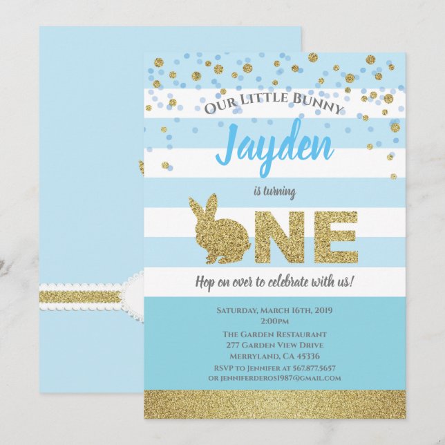 Muchacho conejito 1er cumpleaños invitación azul y (Anverso / Reverso)