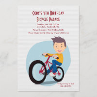 Muchacho en la invitación de la bici