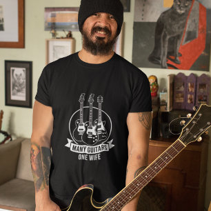 Muchas guitarras, una esposa divertida camiseta de