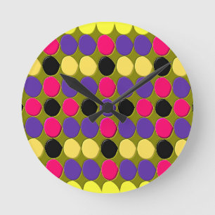 Mucho reloj de pared de puntos