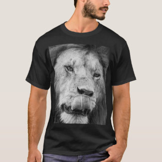 Muestra tu fuerza con nuestra camiseta de estampad