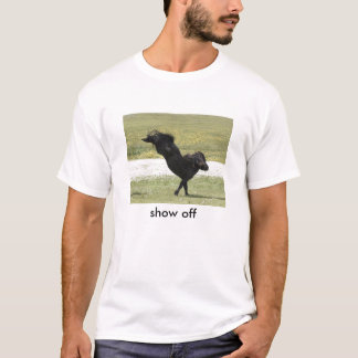 Muestre apagado la camiseta