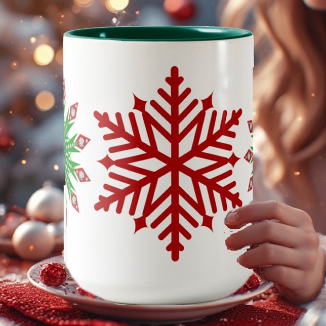 Mug, Fiesta de copas de nieve de los Navidades roj (Kid's Red Green Christmas Snowflakes Party Mug)