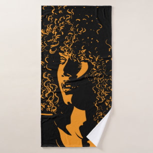Mujer africana de bonito con retrato de pelo afro