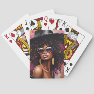Mujer afroamericana jugando cartas
