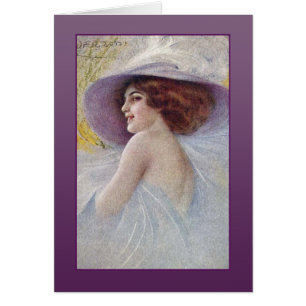 Mujer bonita en tarjetas grandes y postales de un