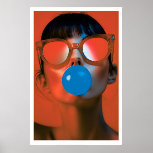 Mujer con impresión de arte pop de burbujas soplan