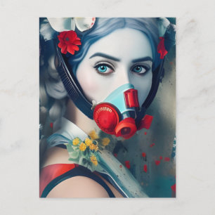Mujer con máscara de gas y postal de flores