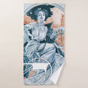 Mujer con Rosa, Mucha