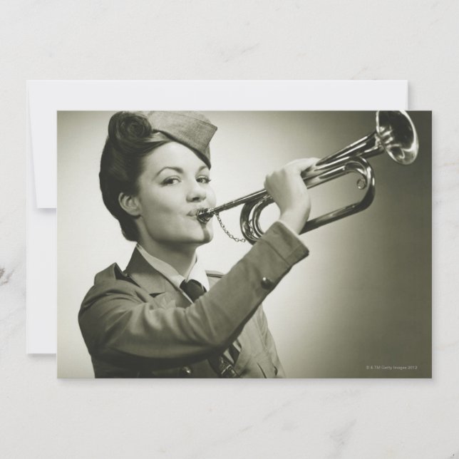 Mujer con uniforme de soldado (Anverso)