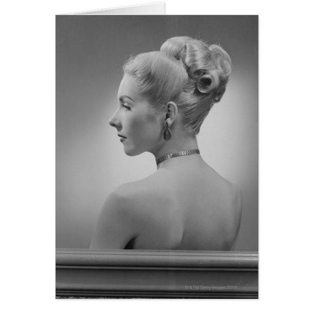 Mujer Elegante (Frente)